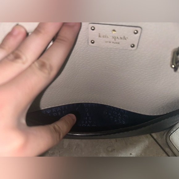Kate spade navy and white purse - Picture 7 of 8